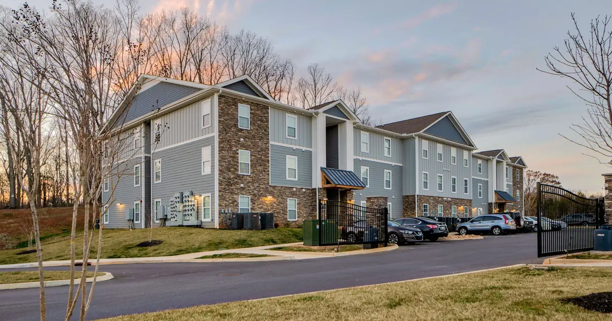 to Kodak Crossing Premier Apartments in Kodak, TN